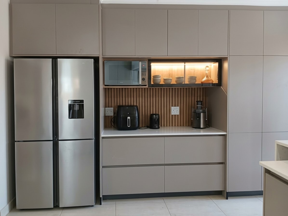 Apartment Custom Matte Kitchen